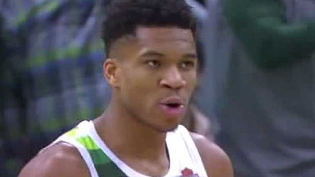 Brook Lopez has 25, Giannis monster dunk as Bucks beat Pistons 121-98