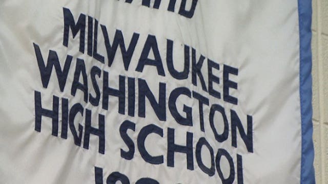 Milwaukee school gets $100K athletic field grant, Packers announce