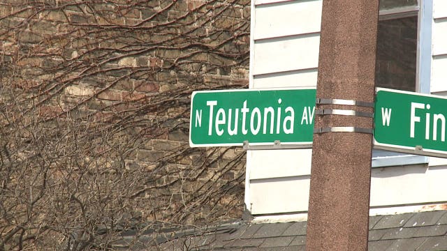 Police: 2 shot, injured while driving away after fight broke out in tavern in Milwaukee