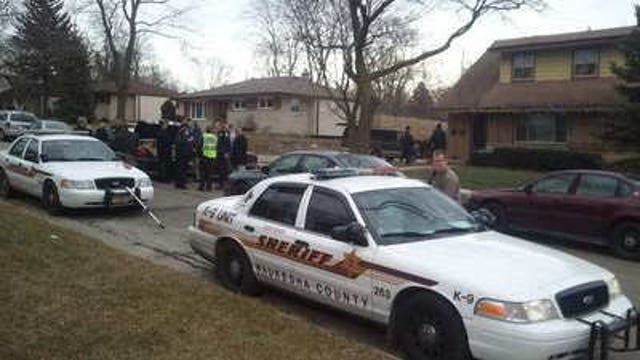 Police arrest three people in armed robbery of gas station