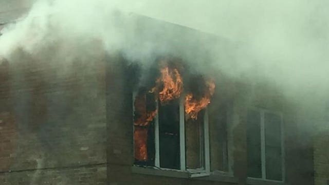 Firefighter suffers minor injury while battling blaze at vacant building near 11th & Mitchell