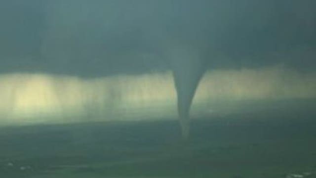 Severe weather moves to the eastern third of the U.S.