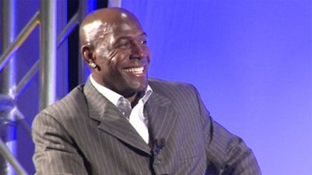 Gov. Walker declares "Donald Driver Day" in Wisconsin
