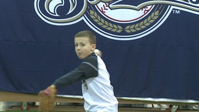 Brewers players, racing sausages on hand for Brewers On Deck event