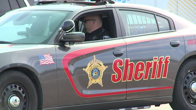 Sheriff: Reckless driver crashed twice after fleeing traffic stop, then fled on foot