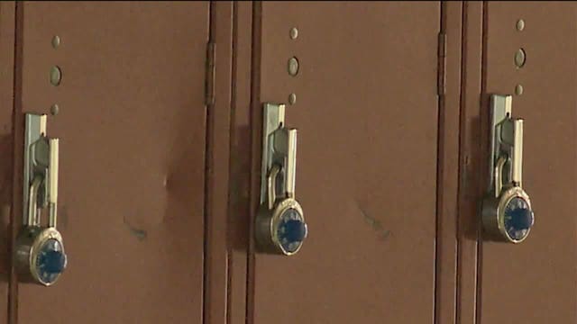 Changing course, Kenosha Unified School District board votes to allow in-person, virtual learning choice