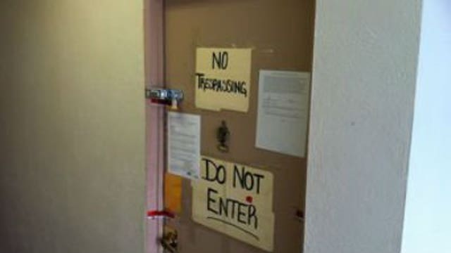 Bomb tech describes diabolical setup at Aurora suspect's apartment