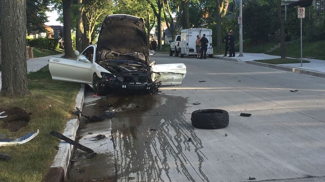 Driver strikes at least 5 vehicles in West Allis before trying to run away
