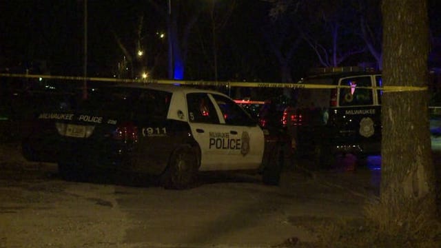 Milwaukee police investigating pair of shootings that sent two teens to the hospital