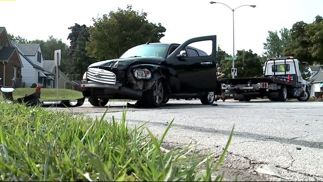 'You could hear her screaming:' Woman taken to hospital after crash near 60th & Lincoln Creek