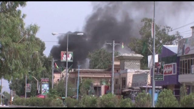 Militants attack Afghan government building, 10 dead