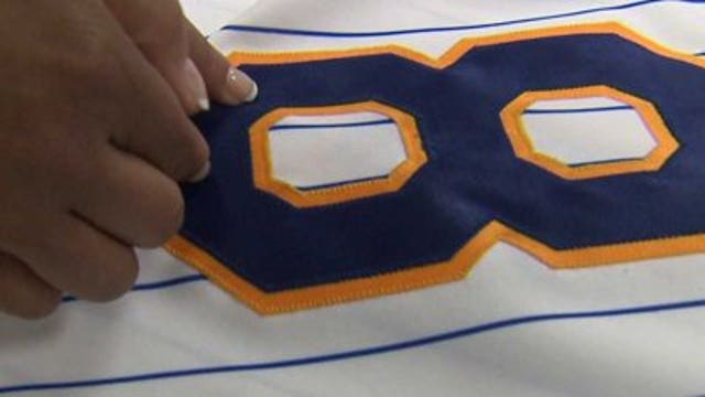 Contact 6: How Miller Park ensures authenticity of game-used memorabilia