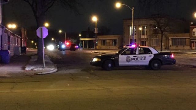 Police: Man shot, wounded during attempted robbery near 36th and Burleigh