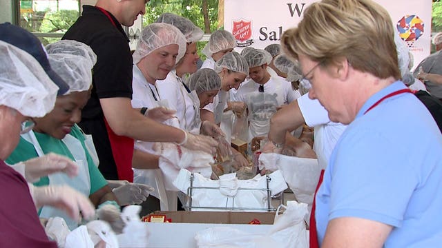 "Feed the Kids:" Salvation Army, Milwaukee Brewers team up to pack lunches for children