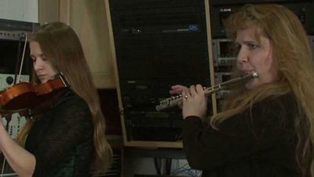 Musical mother-daughter duo from Brookfield to play at inaugural breakfast