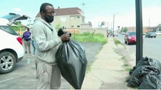 New York high school senior receives car, scholarship after cleaning neighborhood following protest