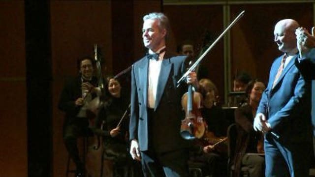 Milwaukee Symphony Orchestra honors Milwaukee Police Dept.