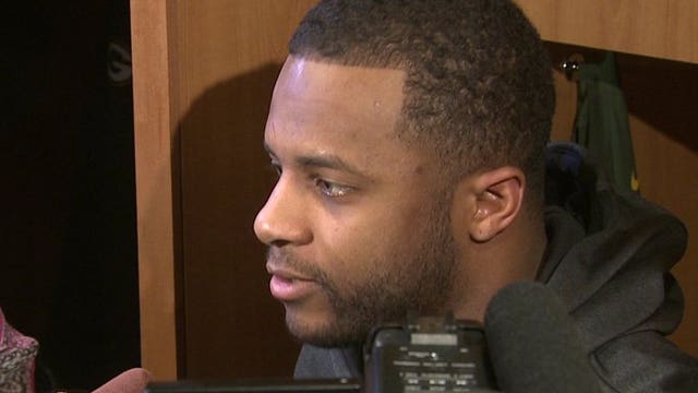 Packers keep Randall Cobb, wide receiver signs four-year deal