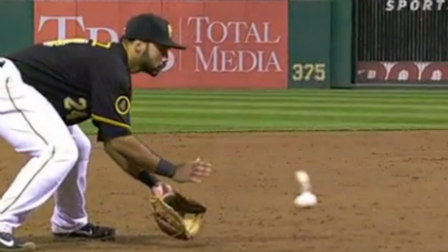 Baseball rarity: Brewers catcher knocks cover off ball
