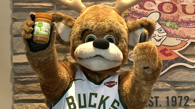 'Hunger isn’t seasonal:' When the Bucks block shots, donations pour into Hunger Task Force