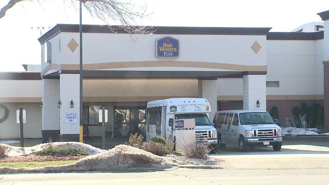 Teenage boy in serious condition after being pulled from bottom of pool