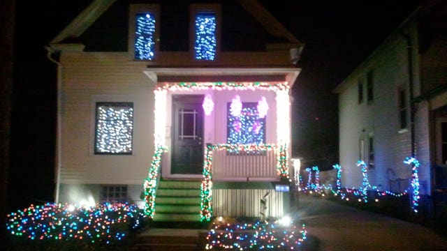 PICTURES: View & share pictures of your holiday lights display