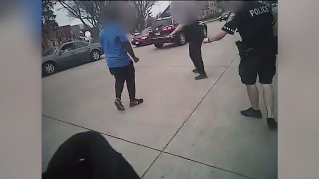 3 officers on admin. duty, 1 on admin. suspension after scuffle caught on camera during arrest