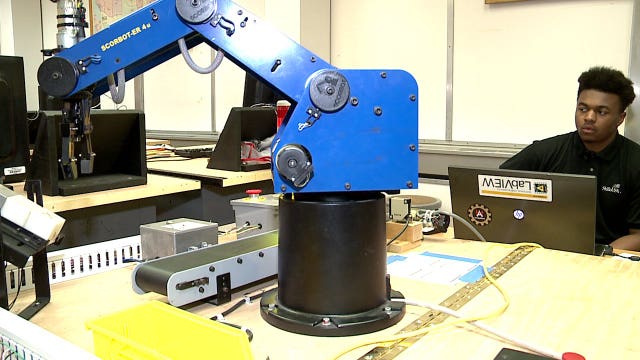 MPS students work to defend title in SkillsUSA conference: 'Teamwork, you just got to do it together'