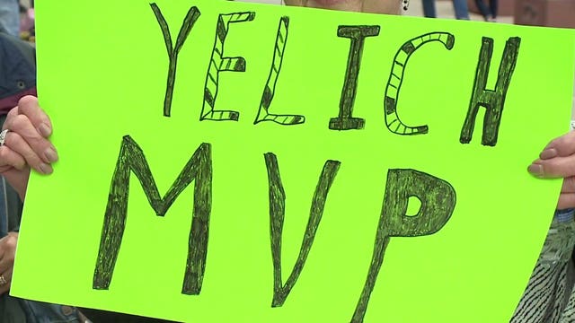 Brewers battle to make history alongside electric crowd: 'This year is different'