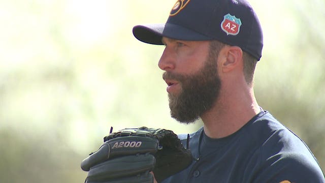 Chris Capuano back with the Brewers as a non-roster spring training invitee: "I feel as strong as ever"