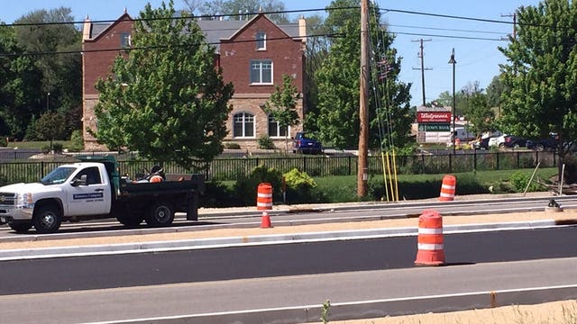 Suspect sought after robbery at bank in Wales prompts Bomb Squad response