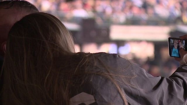'He's really happy:' 16-year-old takes in Brewers' win with father, battling cancer