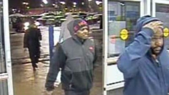 Police seek to ID suspects accused of using counterfeit credit card