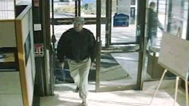 Milwaukee police need help to identify bank robbery suspect