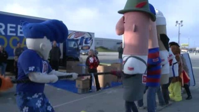 Mascot madness unfolds in West Allis to combat hunger
