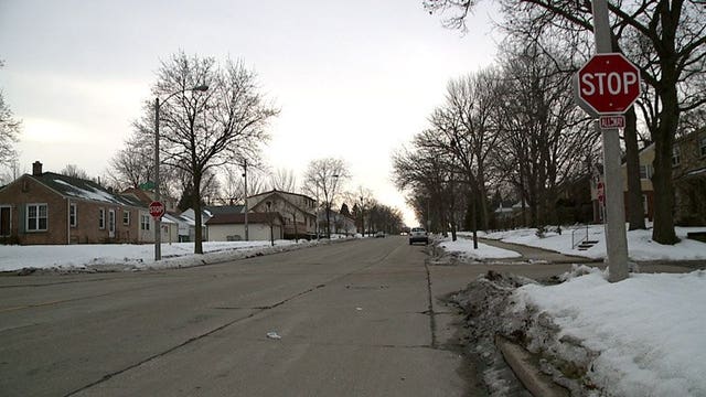 2 arrested when driver of stolen vehicle struck tree in Wauwatosa, ending MPD pursuit