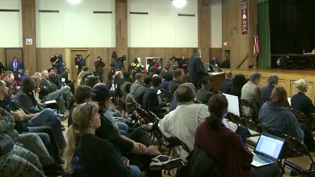 Dontre Hamilton, Christopher Manney supporters face off at Fire and Police Commission meeting