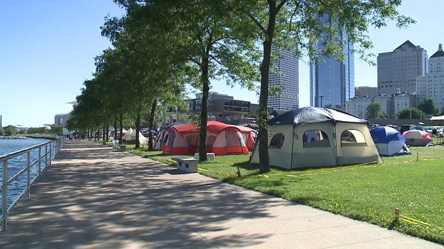 'Gotta get here early:' Closures, construction could impact your drive to, from US Bank Fireworks