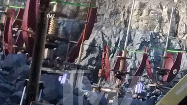 TMZ has exclusive pictures from the set of "Star Trek Beyond"