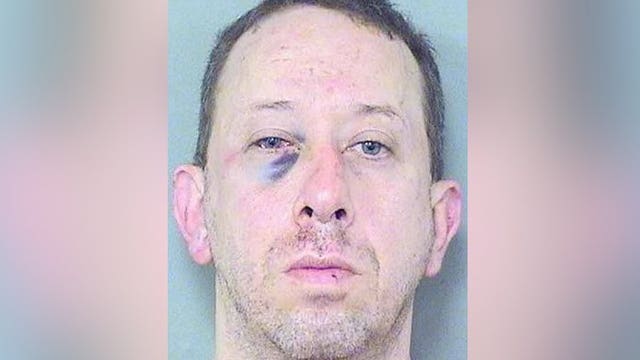 Former NFL player catches man allegedly peeping into daughter’s bedroom