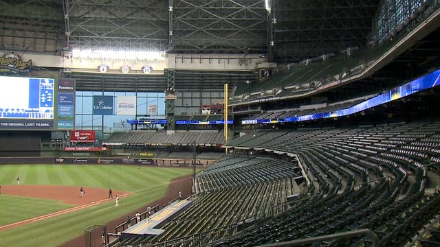 'Without that noise, everything is heard:' Brewers adjust to empty seats during team scrimmage