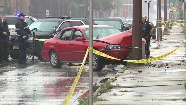 'Couldn't do nothing:' Witnesses tried to save man fatally shot while driving near 45th and Center