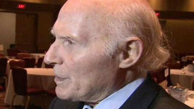 Bucks owner Herb Kohl addresses Friday night's floor issues