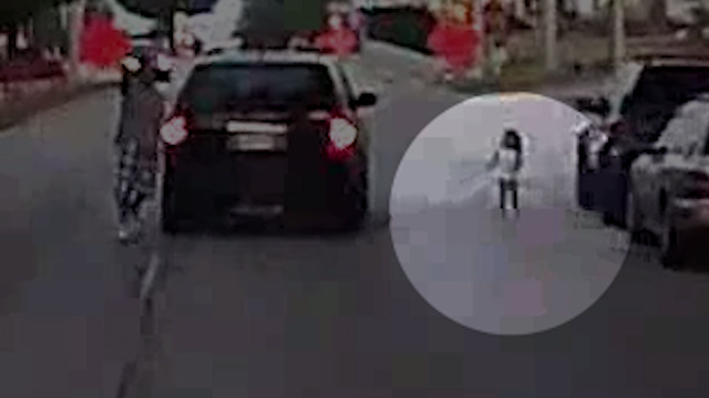 MCTS bus driver helps 2-year-old girl found running down busy street