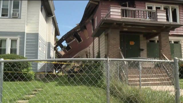 Mayor Barrett to request federal funds, put funding in his budget to tear down, renovate blighted homes