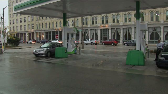 "You've got to be aware:" Police investigate violent robberies near downtown Milwaukee