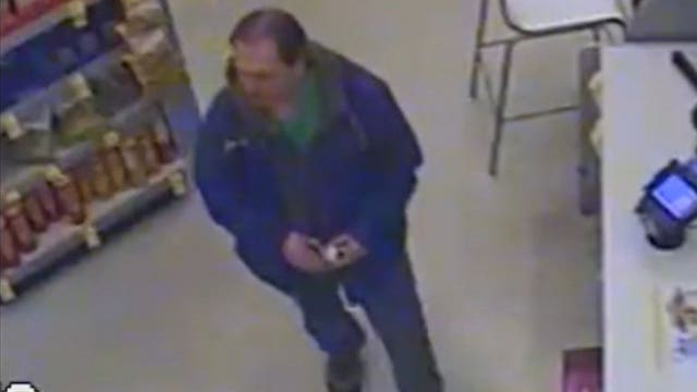 Suspect in custody after Walgreens manager stabbed on south side