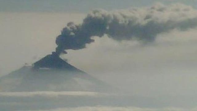 U.S. airlines cancel flights as Mexican volcano rumbles