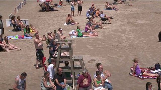 Spike 'n Splash beach games held at Racine's North Beach