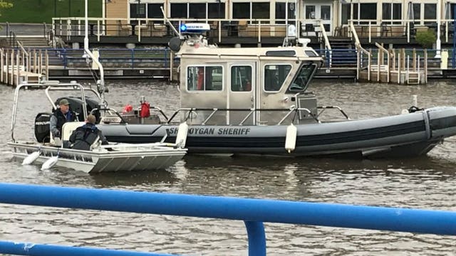 Dive Team searches Sheboygan River after report of person diving in, not resurfacing